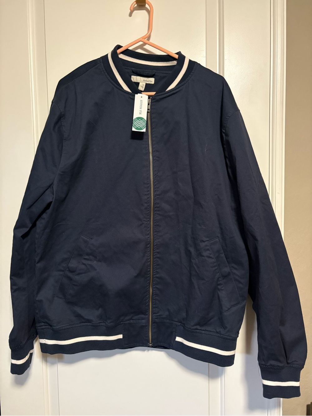 NWT 🔵🔵🔵Men's Classic Navy Bomber Jacket with Stripe Trim
